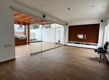 Casa · 590m² · 4 Dormitorios · 2 Estacionamientos · Casa 590 m², 4 Dorm., Miraflores, La Aurora