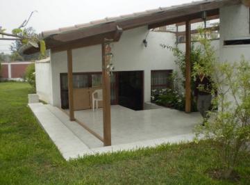 Casa · 1045m² · 3 Dormitorios · 4 Estacionamientos · Vendo Casa Como Terreno en Calle Lago Junín N° 2xx, Urb. Rinconada del Lago I, La Molina