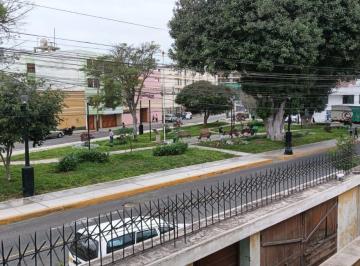 Casa de 4 habitaciones, Lima · Vendo Casa Como Terreno 150 m²