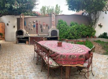 Casa · 200m² · 3 Dormitorios · 4 Estacionamientos · Linda Casa en Playa Los Pulpos_200 m²