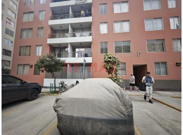 Departamento · 59m² · 3 Dormitorios · Se Vende Departamento en Puente Piedra | 3 Dorm. y Cochera