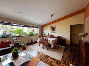 Departamento · 160m² · 3 Dormitorios · 1 Estacionamiento · Vendo Lindo Departamento Duplex en Av Velasco Astete N 17xx, Piso 3 Urb. Las Gardenias, Surco