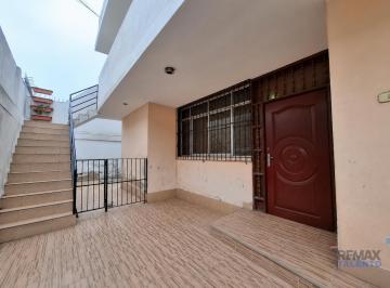 Departamento · 247m² · 3 Dormitorios · 2 Estacionamientos · Venta de Departamento en 1er Piso 2 Cocheras en Ate Vitarte