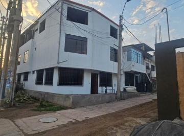 Casa · 355m² · 8 Dormitorios · Vendo Casa de 3 Pisos en Pachacamac