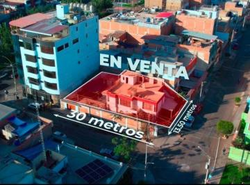 Terreno / Lote en Venta  Coronel Greg. Albarracin L. · Casa Para Terreno de 468 m² con 2 Frentes y Esquina, Frente a Parque – Tacna
