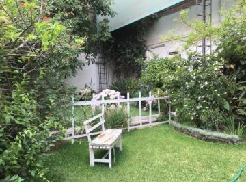 Terreno / Lote · 800m² · 3 Dormitorios · 2 Estacionamientos · Vendo Linda Casa Como Terreno en Av Bolognesi 17xx, Tacna. (Entre Las Calles Piura y Cajamarca)