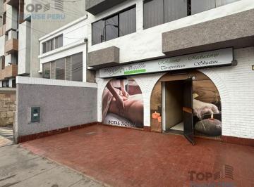 Local comercial · 136m² · 3 Estacionamientos · Se Alquila Local Comercial en Barranco