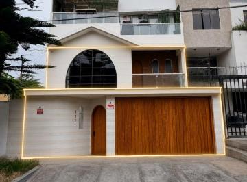 Departamento de 4 habitaciones, Lima · Se Vende Duplex Primer y Segundo Piso