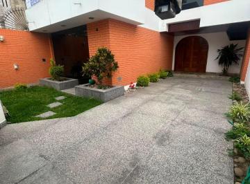 Casa de 3 habitaciones, Lima · Hermosa Casa en Venta