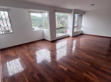 Departamento de 3 habitaciones, Lima · Alquiler Departamento con Aire Acondicionado, 3 Dorm., Sala de Estar, Cocina Cerrada, 2 Cocheras