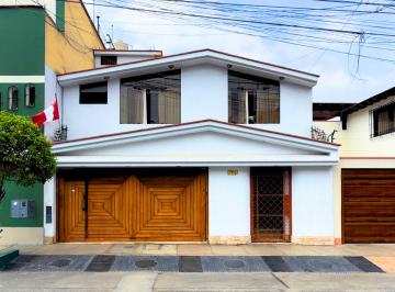 Casa de 8 habitaciones, Lima · Venta de Casa de 3 Pisos en Salamanca, Ate