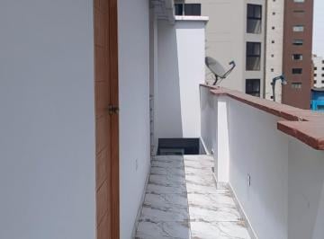 Departamento · 82m² · 8 Dormitorios · Venta de Propiedad Para Inversión - 2 Pisos en Santa Beatriz