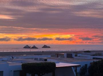 Casa de playa de 4 habitaciones, Cañete · Disfruta del Sol y El Clima Cálido en un Entorno Seguro y con Excelente Vista Al Mar.