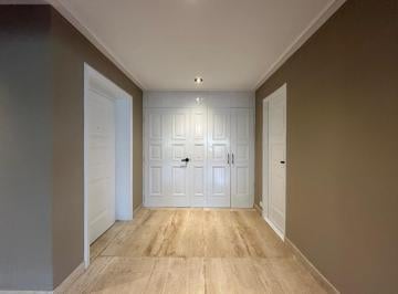 HALL DE INGRESO CON ASCENSOR DIRECTO · Venta Departamento en El Golf San Isidro 320 m² 4 Dorm. Camino Real