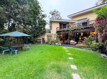 Casa · 340m² · 3 Dormitorios · 4 Estacionamientos · Casa en Barranco