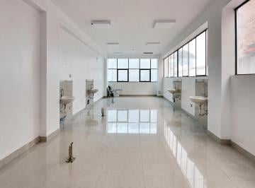 Local comercial · 1858m² · Local Comercial de 3 Pisos + Azotea 1,858 m²