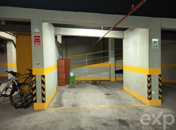 Garage · 18m² · Estacionamiento en Av Mariscal Cáceres Surquillo Miraflores