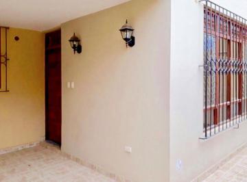 Casa de 5 habitaciones, Ica · Ica - Condominio Santa Elena: Casa en Venta