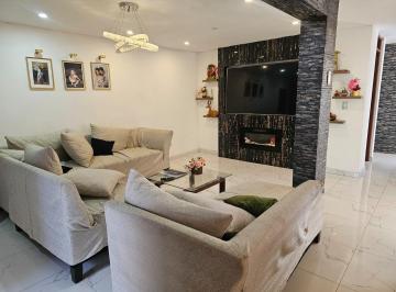 Casa · 211m² · 5 Dormitorios · 1 Estacionamiento · Se Alquila Casa Amoblada en Urbanización Jazminez de Virú Bellavista Callao