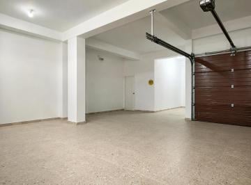 Garage , Cusco · Garaje en Alquiler – Huancaro