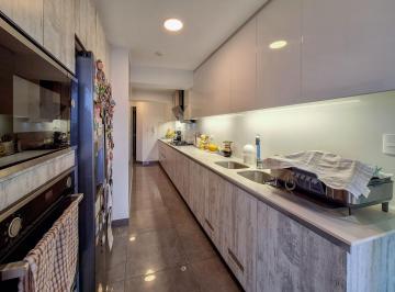 Departamento · 188m² · 4 Dormitorios · 2 Estacionamientos · Departamento en Alquiler | 4 Dorm. C/ Baño Incorporado | Estacionamiento Doble