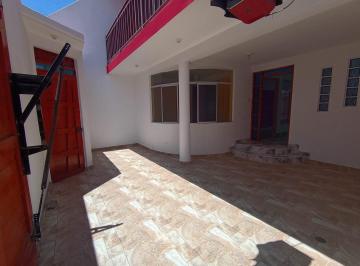 Casa · 240m² · 4 Dormitorios · 1 Estacionamiento · Se Vende Casa de 2 Pisos - 4 Habitaciones 2da Etapa Bellamar - 2 Pisos 160 m²