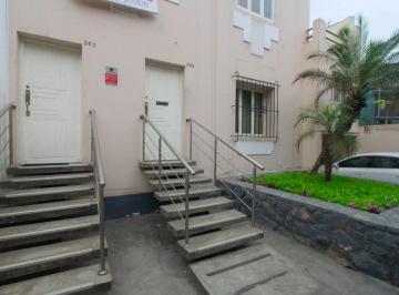 Casa de 1 habitación, Lima · Casa Comercial Para Negocio U Oficina,147 M&sup2;,puerta a Calle, con Cochera