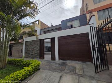 Departamento de 4 habitaciones, Lima · Ocasion Se Vende Departamento + Aires