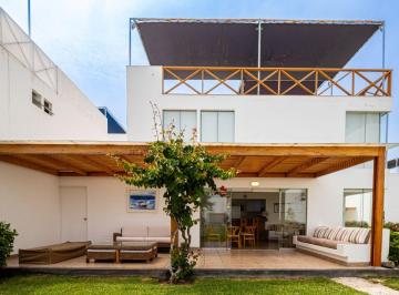 Casa de playa de 5 habitaciones, Cañete · Casa de Playa con Vista Al Mar