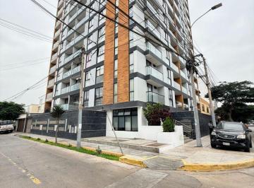 Departamento de 3 habitaciones, Lima · Departamento en Venta con Cohera y Deposito Frente a Parque en San Miguel