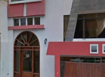 Departamento de 3 habitaciones, Trujillo · Vendo Dpto de 105 m² con Cochera en California, Víctor Larco, Trujillo