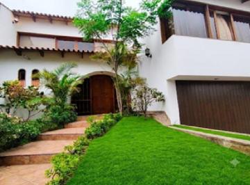 Casa de 5 habitaciones, Lima · ¡El Hogar Que Tu Familia Merece! 405 m² Exclusividad, Piscina, Chimenea y Frente Excepcional de 16 m