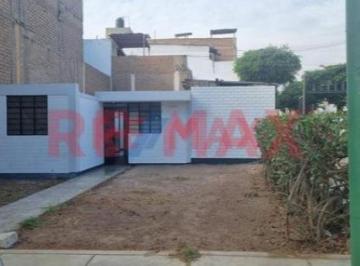 Casa · 90m² · 1 Dormitorio · 2 Estacionamientos · Alquilo Casa en Surco