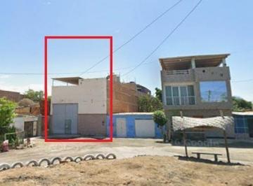 Casa · 158m² · 2 Dormitorios · 3 Estacionamientos · Vendo Casa - Almacén de 2 Pisos At 160 M322 en Chimbote - Florida Baja