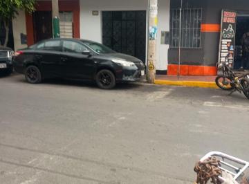 Casa · 100m² · 2 Dormitorios · Jr - Domingo Elias 9xx - Casa en Alquiler 2 Pisos Zonificacion Vivienda Taller a 1 Cuadra de Av Angam