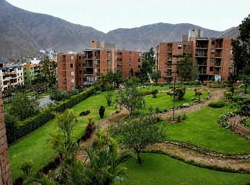 Departamento de 3 habitaciones, Lima · Los Álamos Bello Depa en Condominio Ocasion