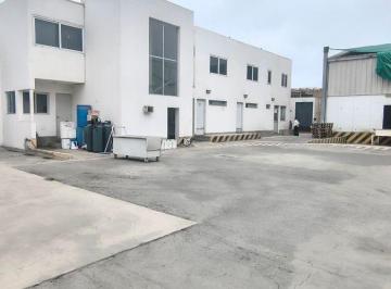 Local comercial , Lima · Terreno / Venta Local 2,500 m² – Parámetro 8 Pisos – Chorrillos con Ubicación Estratégica