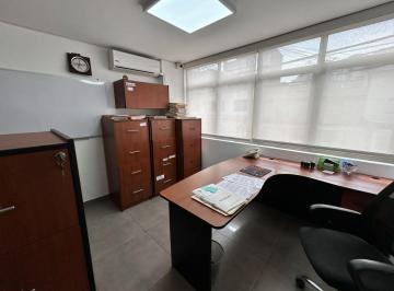 Oficina comercial , Lima · Alquilo Oficina de 482 M&sup2;: Totalmente Implementada en Surquillo Límite con San Isidro