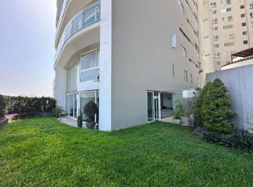 Departamento de 3 habitaciones, Lima · Lindo Duplex Ipo Casita con Jardín