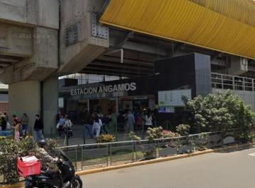 Local comercial · 120m² · Local en Plena Av Angamos a Una Cuadra de La Estación