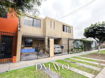 Local comercial · 120m² · Local en Plena Av Angamos a Una Cuadra de La Estación