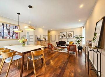 Departamento · 151m² · 3 Dormitorios · 2 Estacionamientos · Vendo Lindo Departamento con Finos Acabados