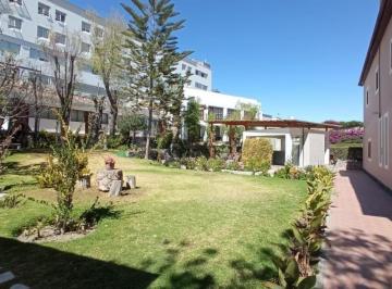 Terreno / Lote , Arequipa · Se Vende Casa a Precio de Terreno en Vallecito