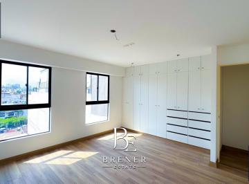 Departamento · 122m² · 2 Dormitorios · 1 Estacionamiento · Departamento Amplio con Balcón y Excelente Distribución
