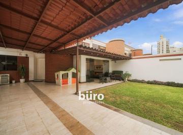 Casa de 4 habitaciones, Lima · Comoda Casa en Venta en Magdalena Condominio Cerrado Frente a Parque
