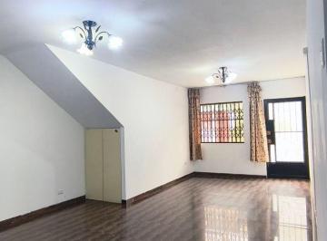 Departamento de 3 habitaciones, Lima · Venta de Amplio Departamento en 1er Piso (210 M²) – Urb. Repartición, Comas