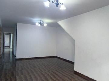 Departamento de 3 habitaciones, Lima · Venta de Amplio Departamento en 1er Piso (210 M&sup2;) – Urb. Repartición, Comas