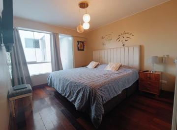 Departamento de 4 habitaciones, Lima · Vendo Bello Flat con Habitaciones Amplias/surco/2 Est/deposito