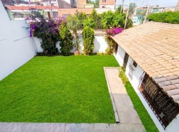 Casa de 4 habitaciones, Lima · ¡Oportunidad Extraordinaria en San Borja! Exclusiva Propiedad en Esquina de 378 m² con Construcción