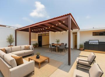 Departamento · 302m² · 3 Dormitorios · 1 Estacionamiento · Departamento de Amplias Dimensiones y Terraza Enorme en Surco